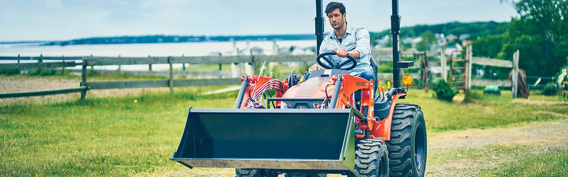 2026 Bad Boy Tractors 1025 Sub-Compact Tractor - Image 2