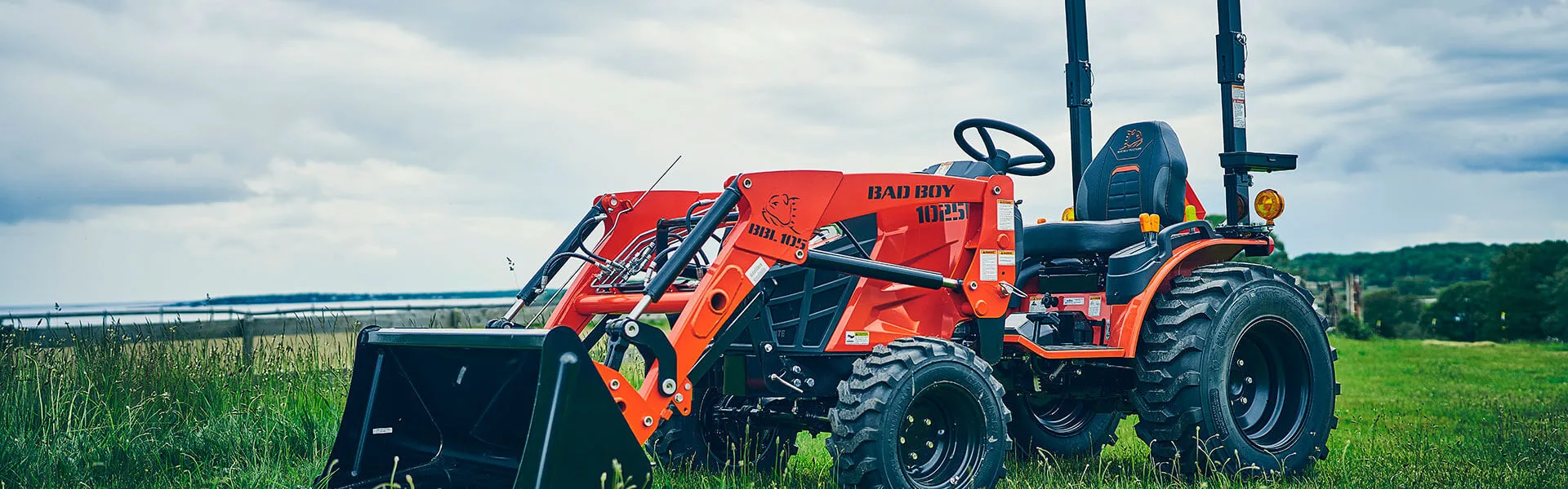 2026 Bad Boy Tractors 1025 Sub-Compact Tractor - Image 3