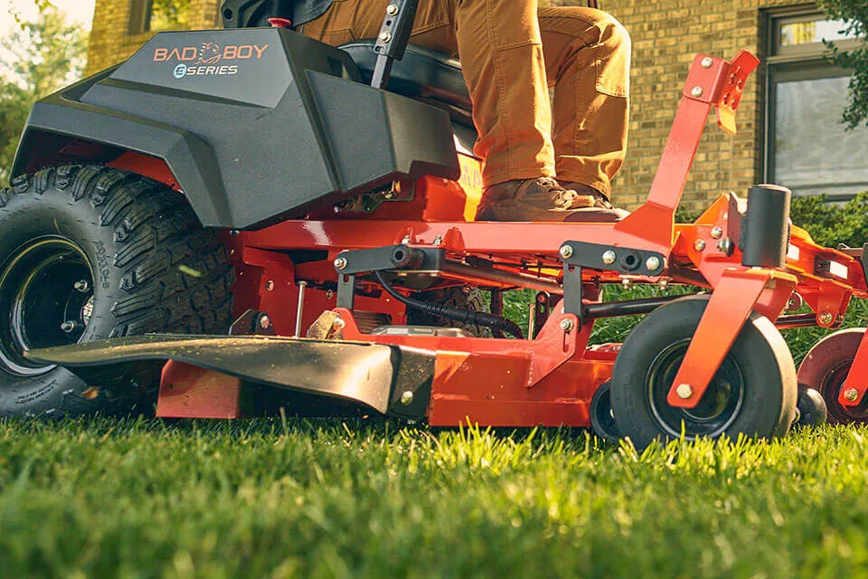 2026 Bad Boy E-Magnum 42" - Image 3